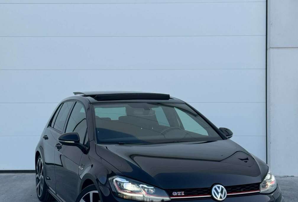 Volkswagen 7.5 GTI 2.0 TSI OPF Performance