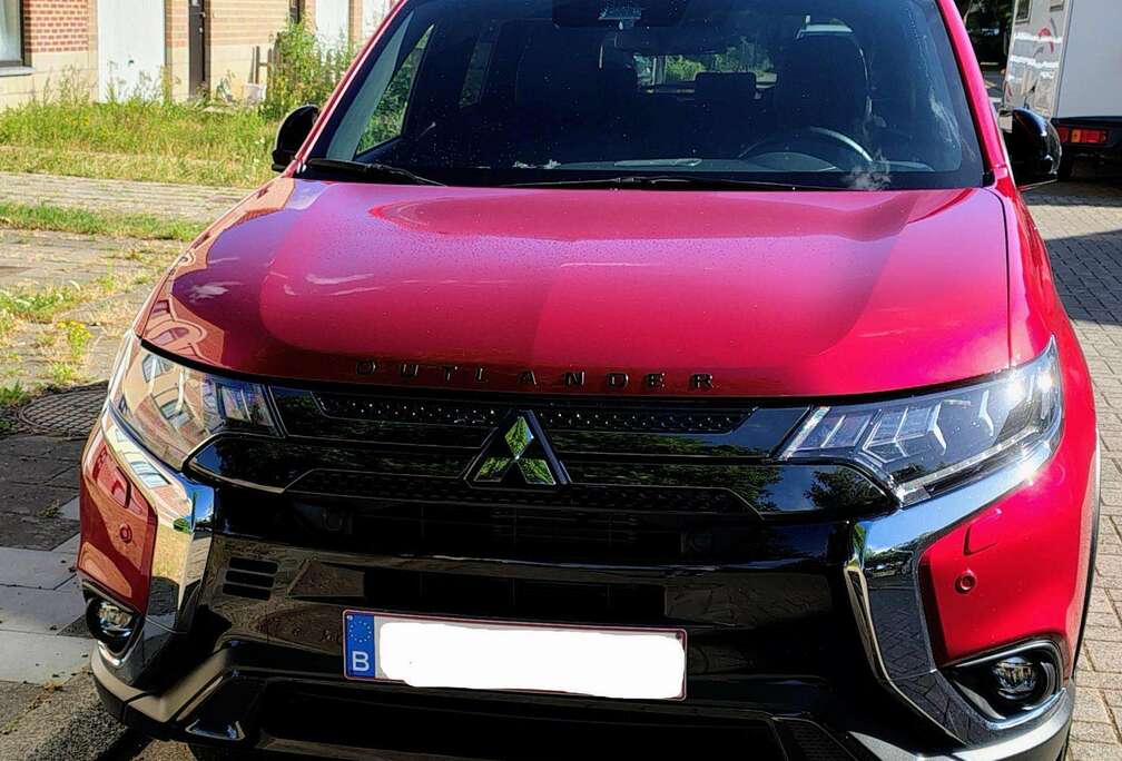 Mitsubishi Outlander 2.0i 2WD Blackline 5S CVT