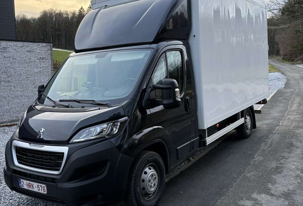 Peugeot 2.2 BlueHDi Caisse alu avec hayon 20m3 TVA DÉDUCTI