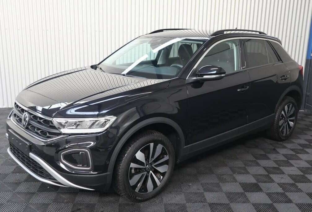 Volkswagen 1.5 Move DSG Automaat Navi LED Parkeersensoren