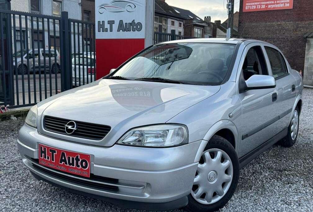 Opel 1.4i XE16v/Etat Neuf/1er Proprietaire/Garantie 1an