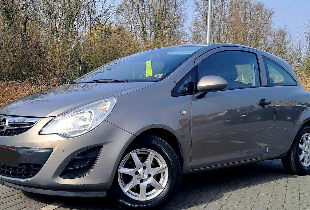 Opel 1.2i Cosmo