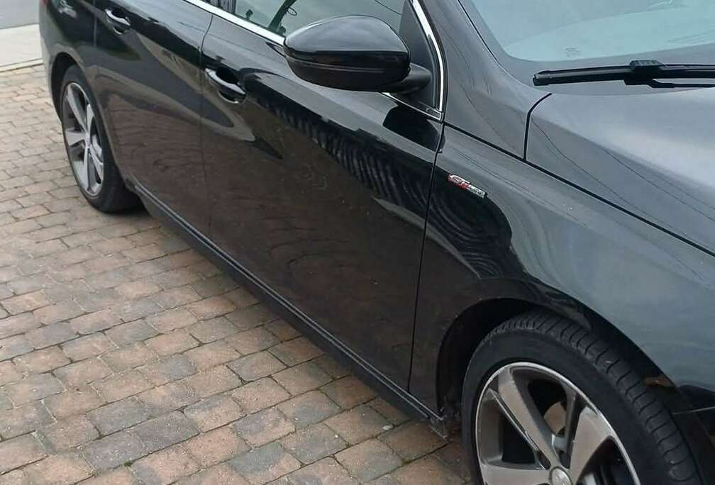 Peugeot SW 1.2 PureTech GT Line (EU6.2)