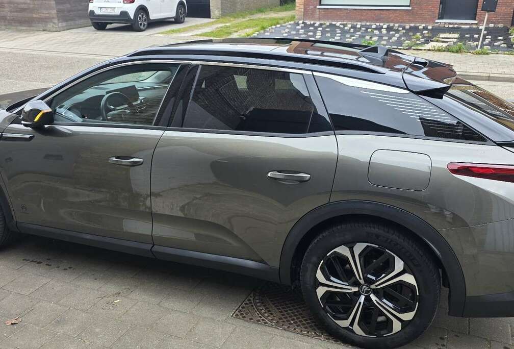 Citroen Hybrid 225 Shine Pack