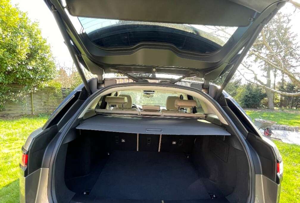 Land Rover Velar 2.0 TD4 R-Dynamic S