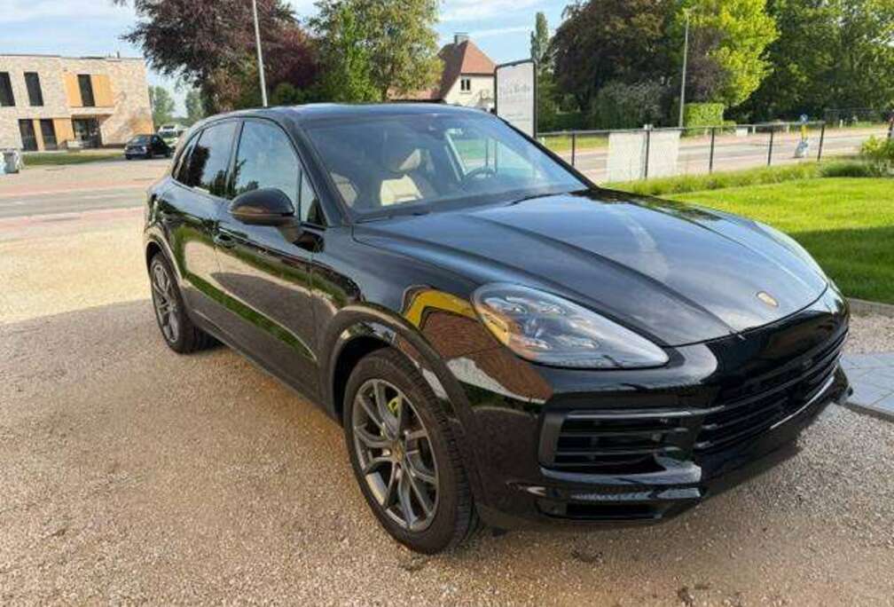Porsche Cayenne 3.0i V6 PHEV Tiptronic S