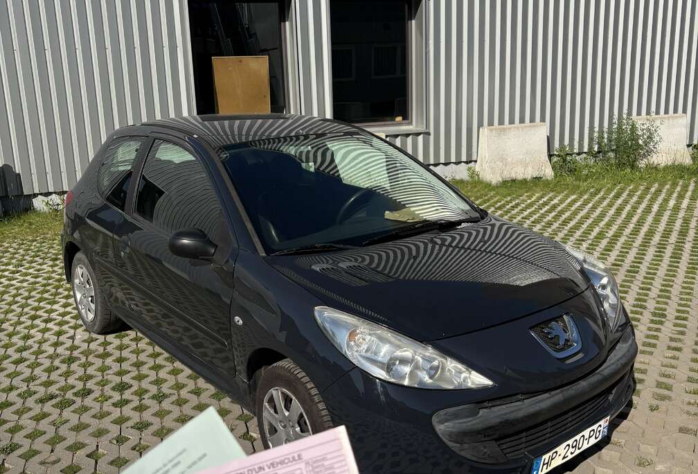 Peugeot 1.1i X-Line