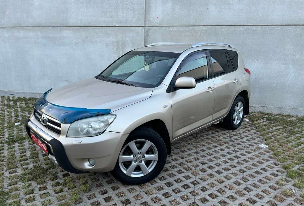 Toyota 2.0i Benzine 4x4 Automatic(Sell Only Export Africa