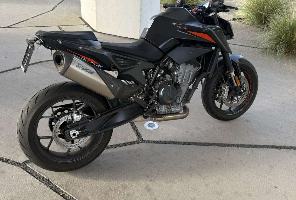KTM 790 Duke Black L
