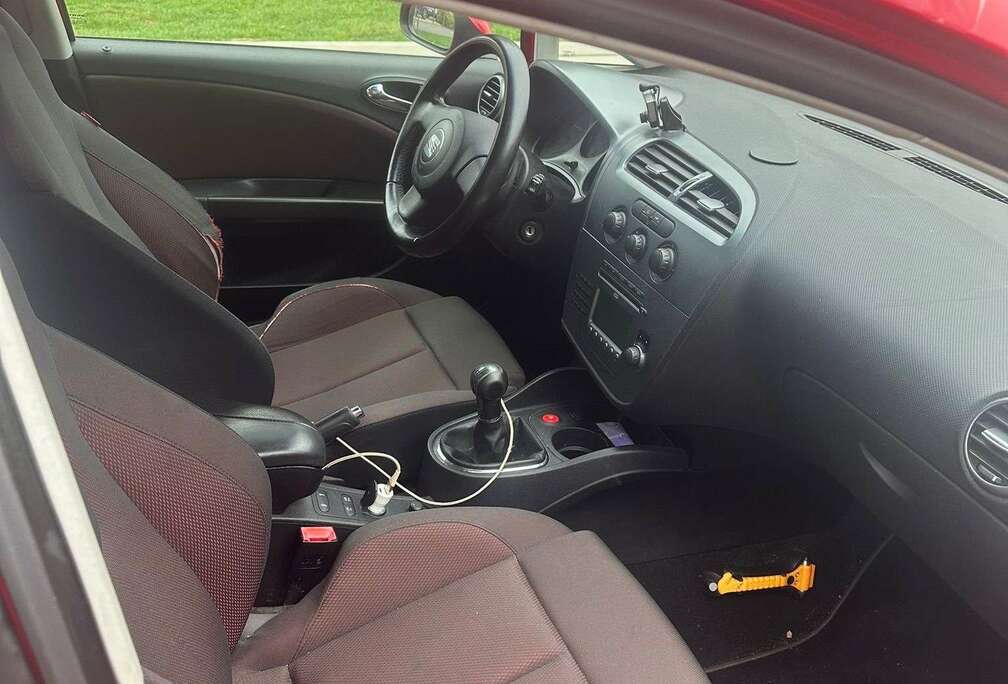 SEAT Leon 1.6i 16v Reference