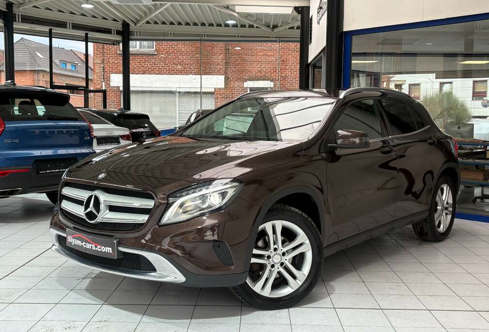 Mercedes-Benz GLA 200 d *XENON *CUIR*GPS*CAMERA*JANTES*