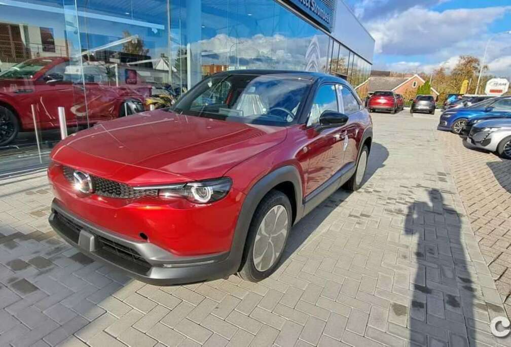 Mazda - 2023 17.8 kWh e-SKYACTIV R-EV Makoto (125kW)