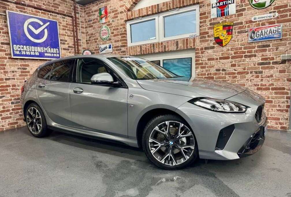 BMW 120iA 170cv Auto M-SPORT Design (New Modèle)
