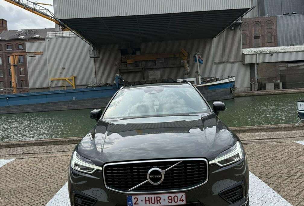 Volvo T8 Twin Engine AWD Geartronic RDesign