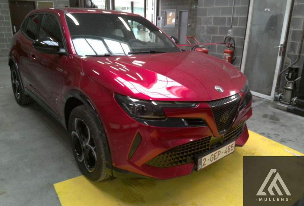 Alfa Romeo 145pk Hybrid eDCT6 Ibrida Speciale