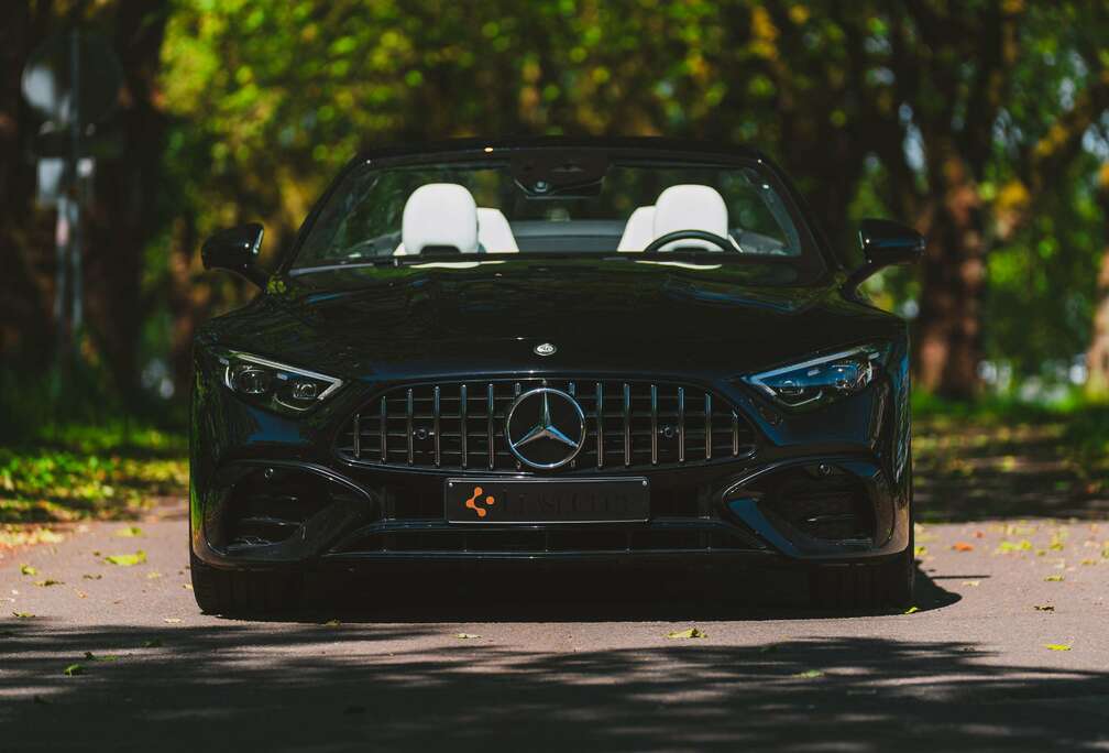 Mercedes-Benz PACK PREMIUM DYNAMIC PLUS PACK DESIGN V8