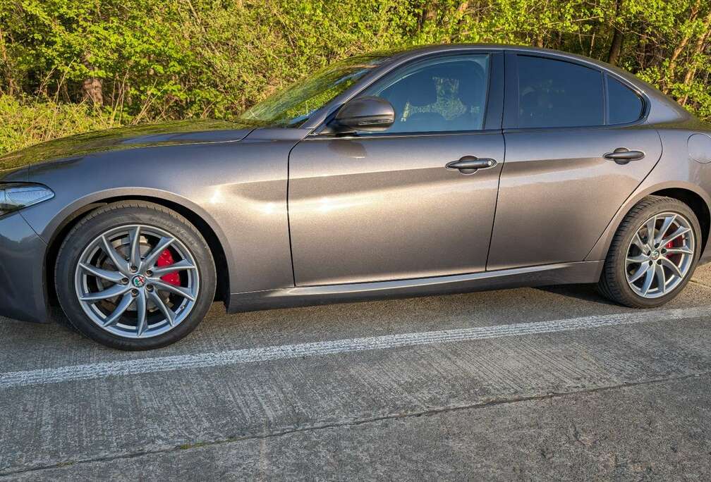 Alfa Romeo 2.0 T Super