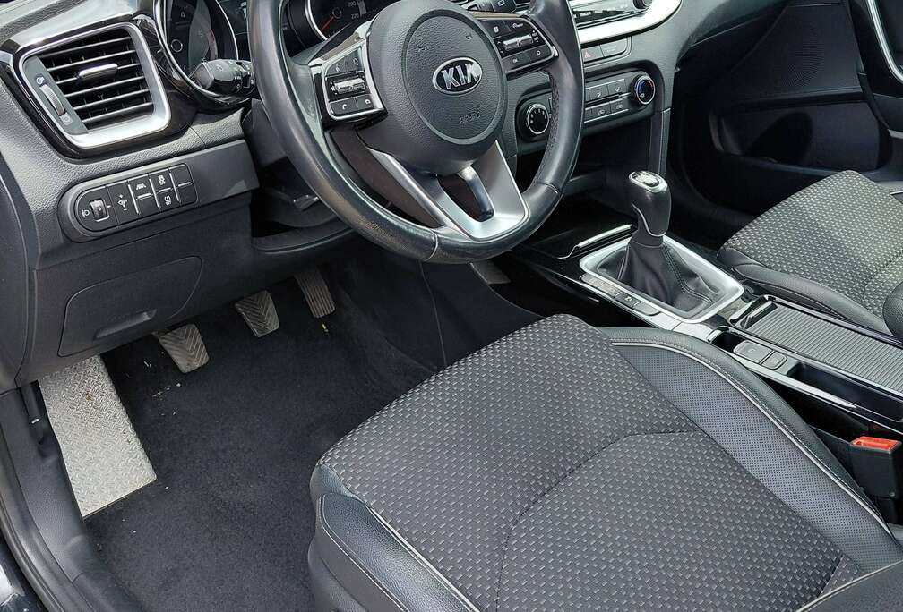 Kia XCeed 1.6 CRDi MHEV Navi Edition