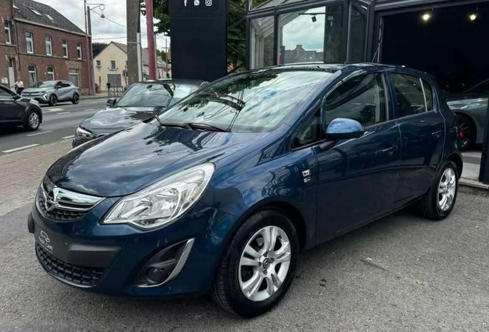 Opel Corsa 1.2i Enjoy Active