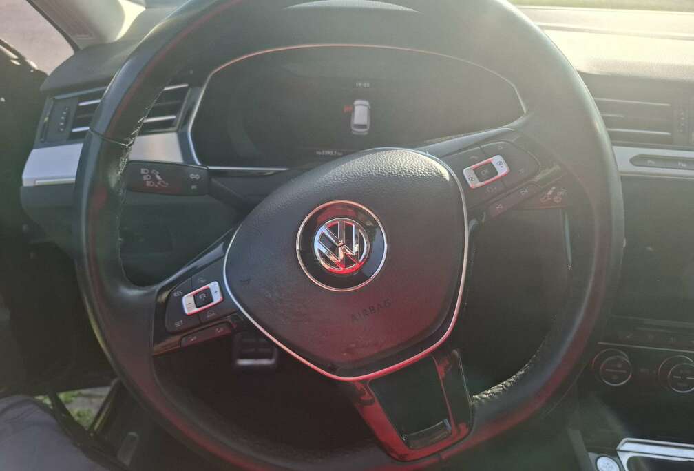 Volkswagen SW 1.6 TDI 120 BlueMotion Technology R-line