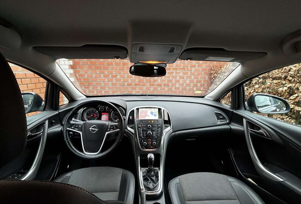 Opel Astra SW 1.7 DTL CDTi Cosmo