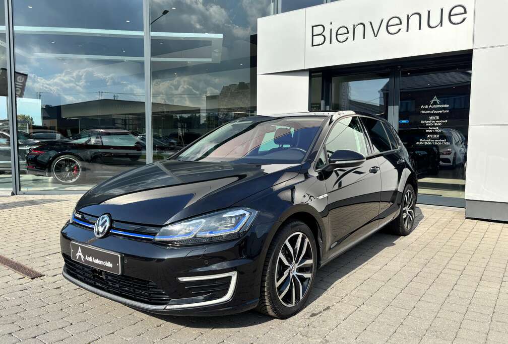 Volkswagen 35.8kWh *CARPLAY*SIEGE CHAUFF*1ER PROP*GARANTIE*
