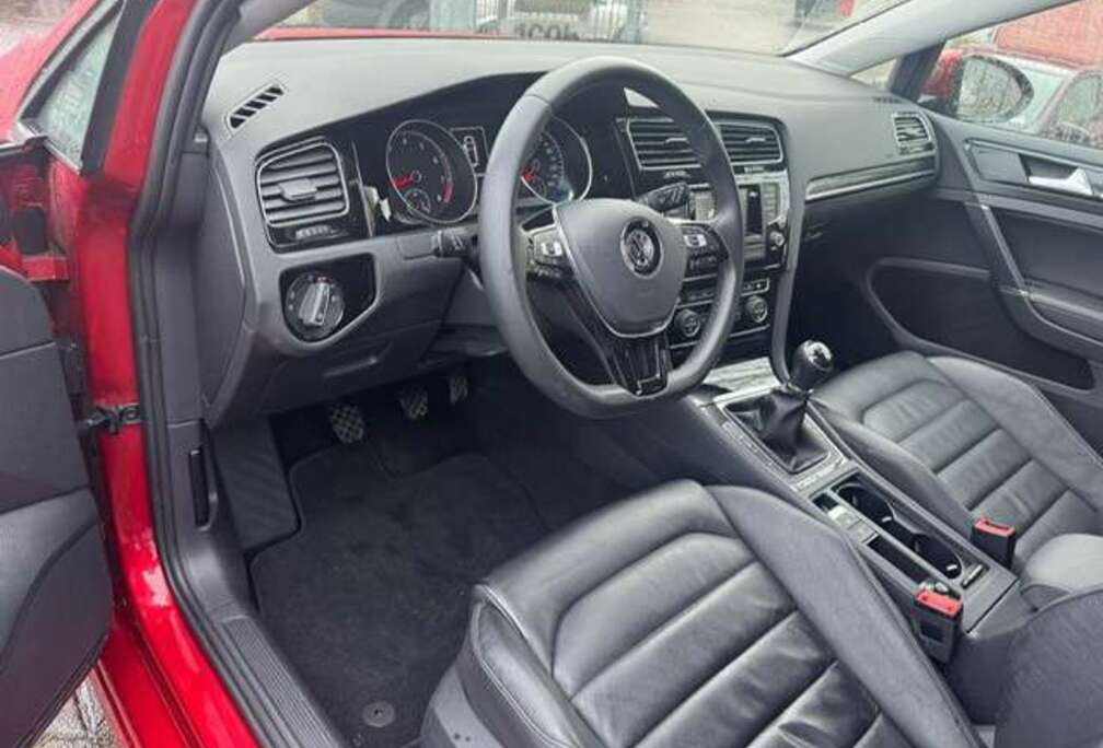 Volkswagen VOLKSWAGEN GOLF HIGHLINE BMW LEDER BII XENON PDC S