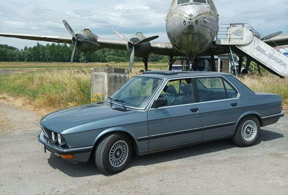 BMW 525i