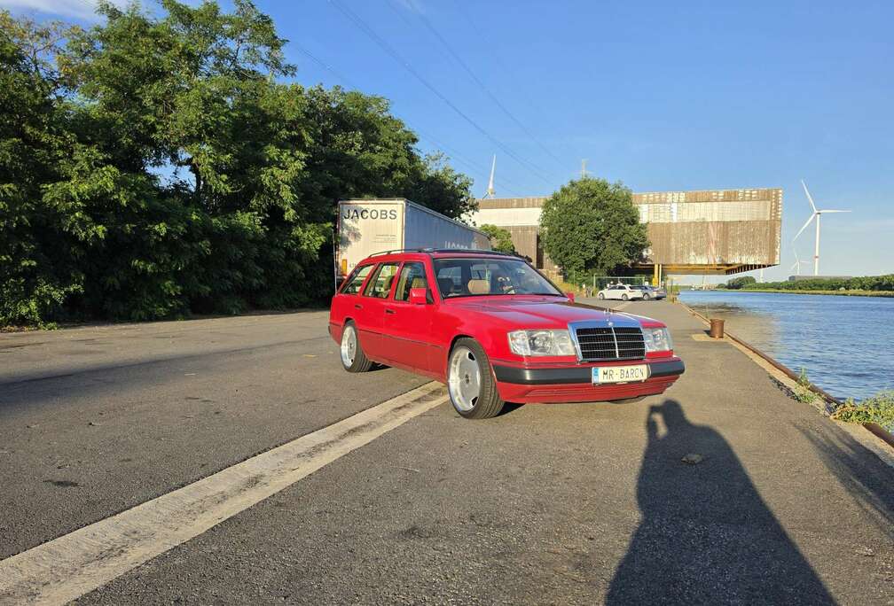 Mercedes-Benz 230TE W124/S124