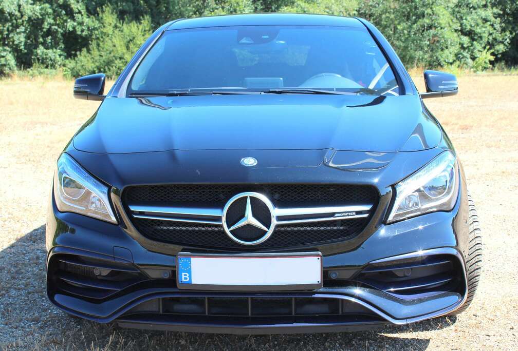 Mercedes-Benz CLA 45 AMG 4-Matic