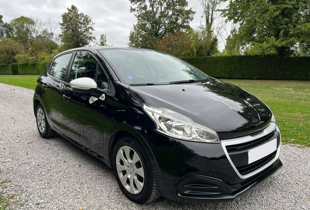 Peugeot 1.2i  Like / airco/ prêt à immatriculer/ 92000km