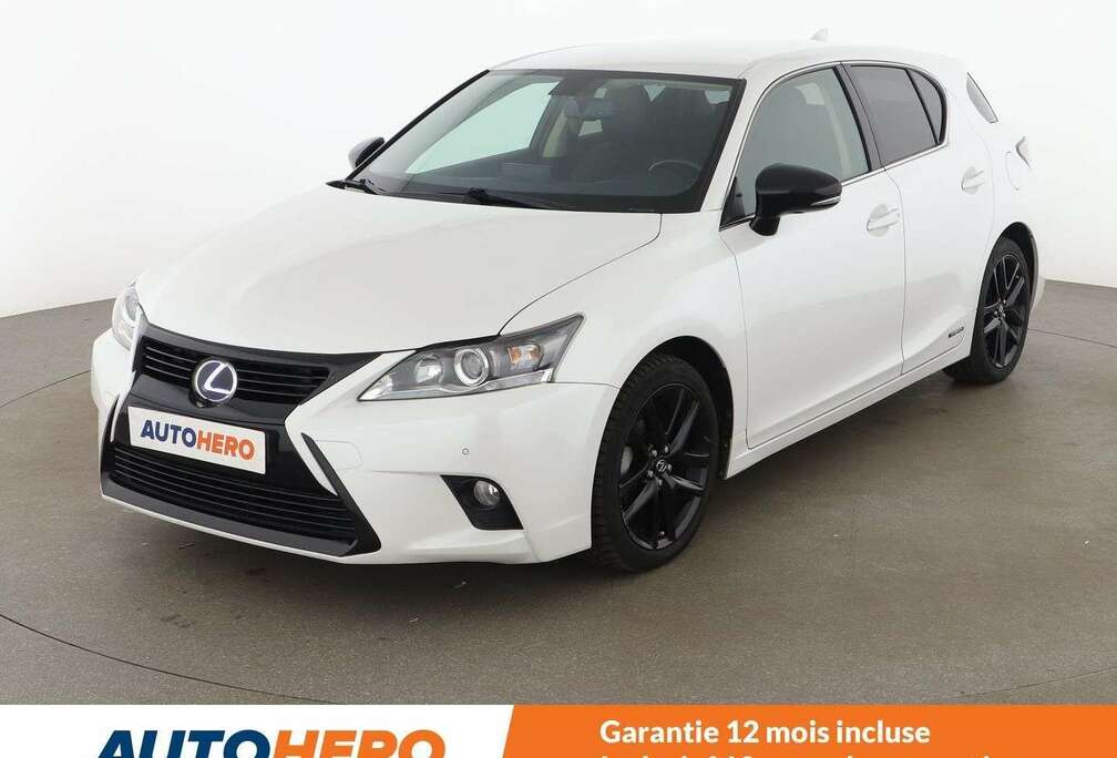 Lexus CT 200h Black Style