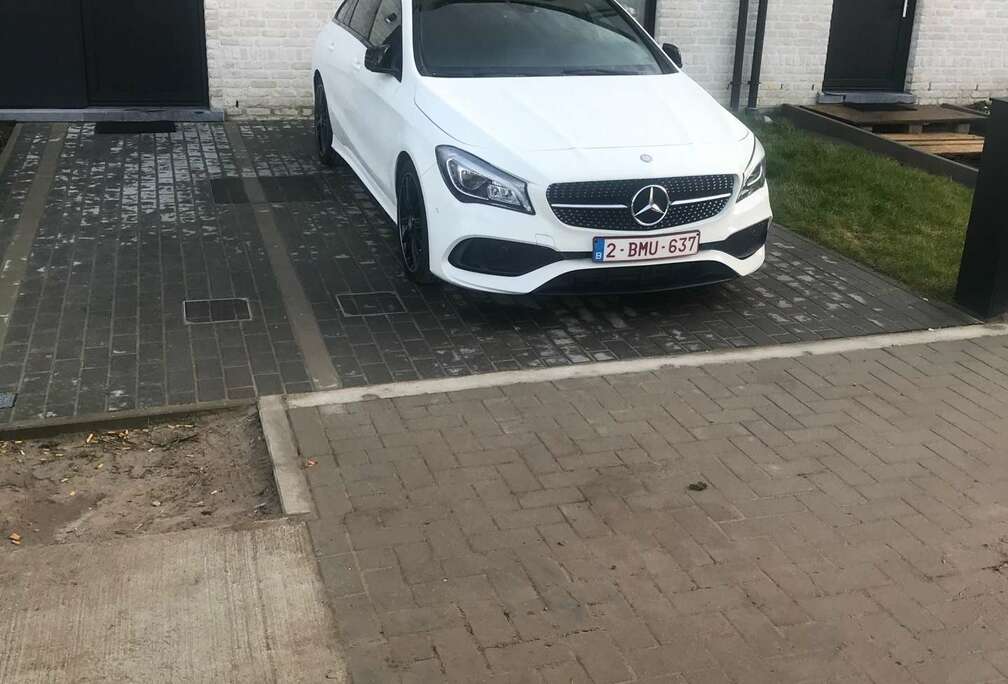 Mercedes-Benz CLA 200d pack AMG