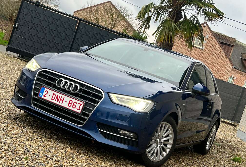 Audi 1.6 TDi//3XSLINE//Ciel étoilé//XENON