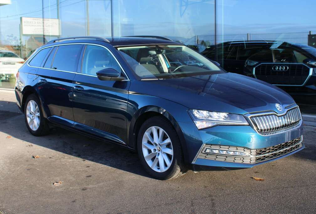 Skoda Superb Combi 1.4 TSI iV DSG Ambition-VEEL OPTIES