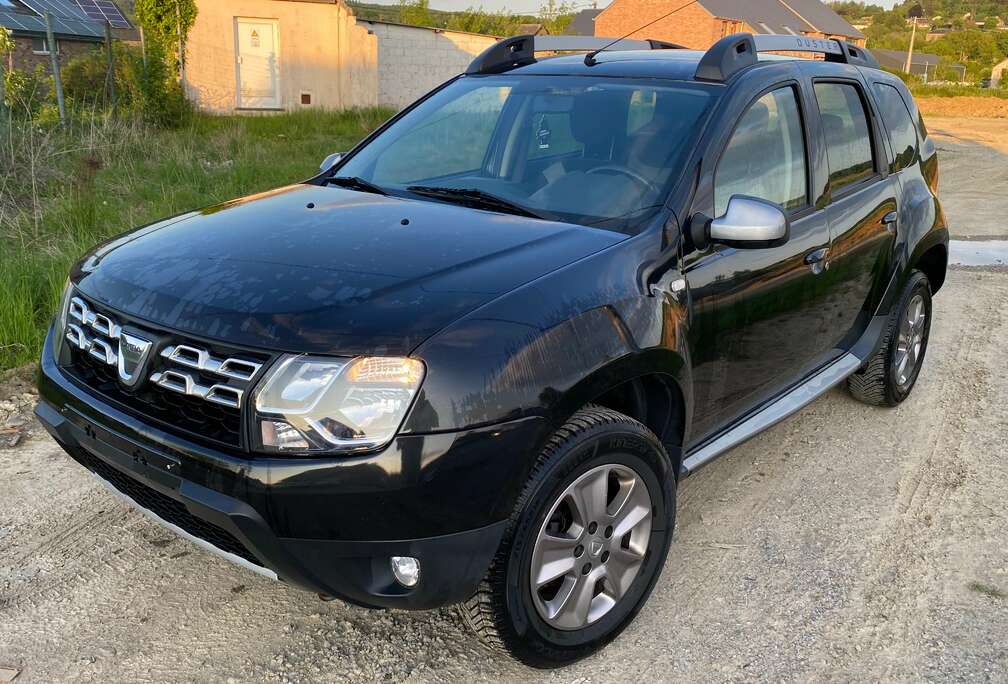 Dacia 1.2i 4x2 Euro6b prête à immatriculé - New distri