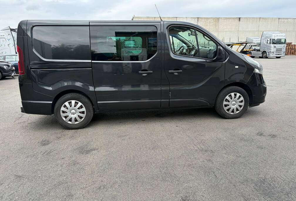 Opel VIVARO-B   BTURBO DOUBLE CABINE  5 PLACES