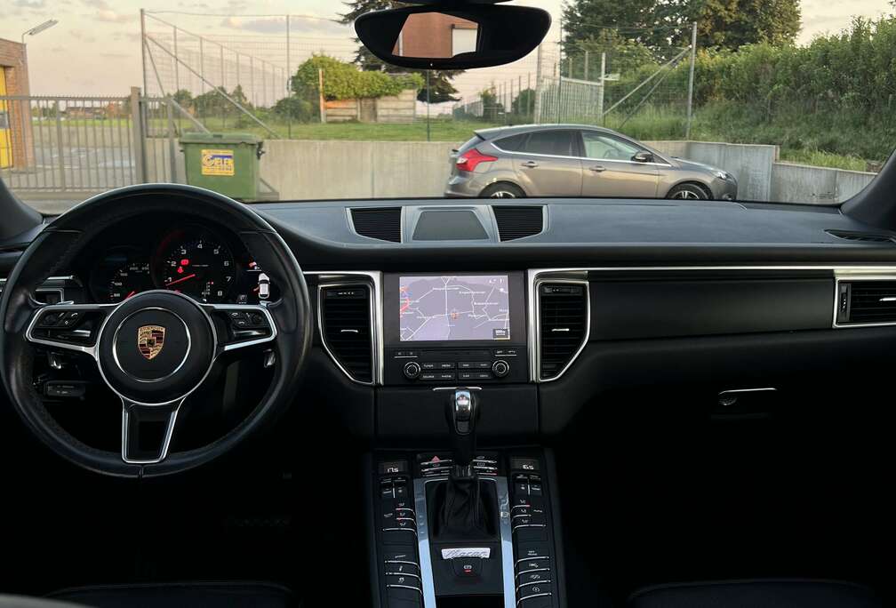 Porsche 2.0 Turbo PDK