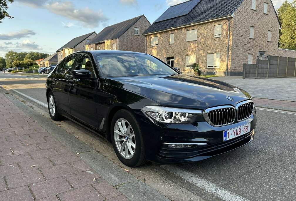 BMW iA (G30)