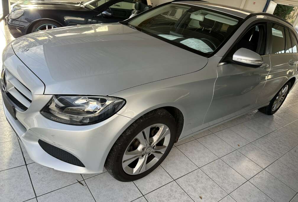 Mercedes-Benz (BlueTEC) d T 7G-TRONIC AMG Line