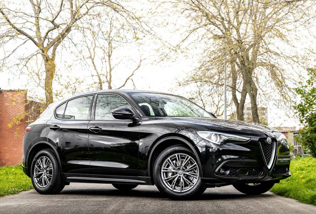 Alfa Romeo 2.2 Automaat * Leder * Camera * Navi *