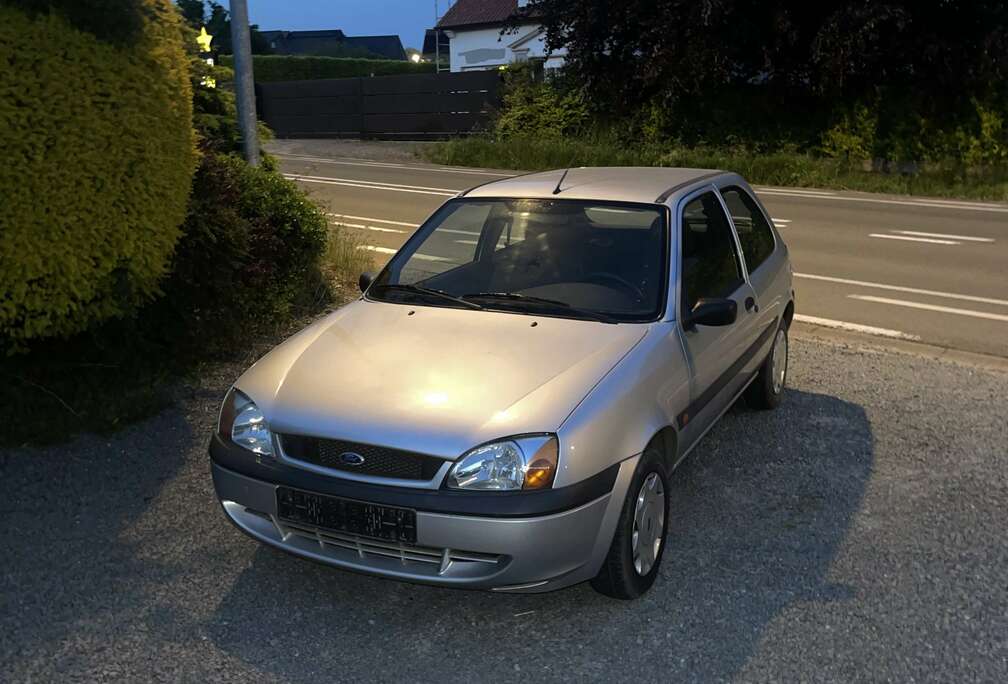 Ford 1.3i Classic X