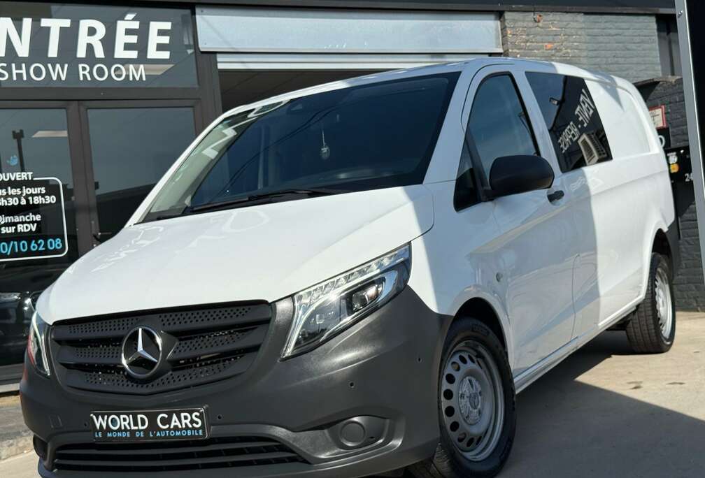 Mercedes-Benz 2.0D 5PLACES TVAC*BTWIN - NAVIGATION - CAMERA - LED - XENON - 1ER PROPRIETAIRE