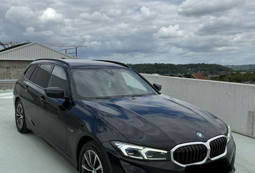 BMW Touring 320e XDRIVE
