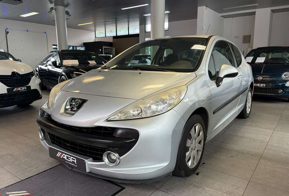 Peugeot 1.4i 16v petit budget ✅