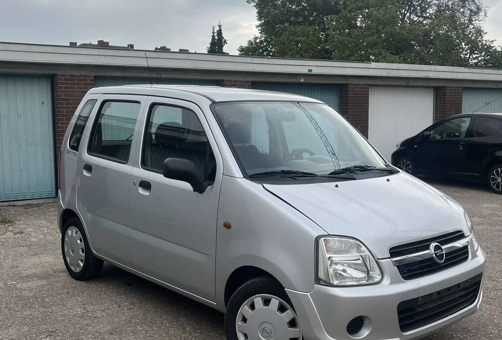 Opel 1.3 DT CDTi 16v Essentia