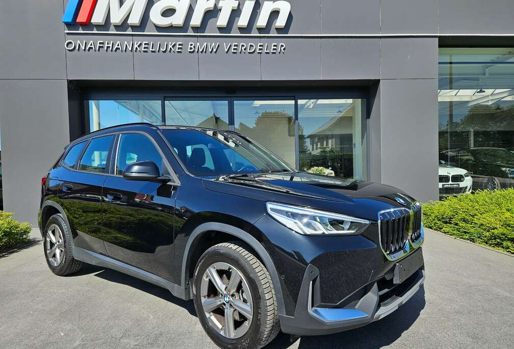 BMW sDrive18iA Automaat/ Camera / PDC V+A / Widescreen