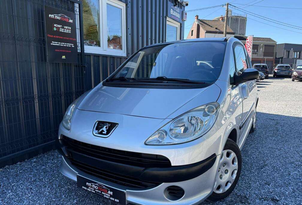 Peugeot 1007 1.4i Automatique / Entretien + CT OK