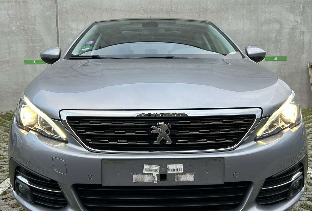 Peugeot SW PureTech 130 GPF EAT8 Stop & Start GT Pack