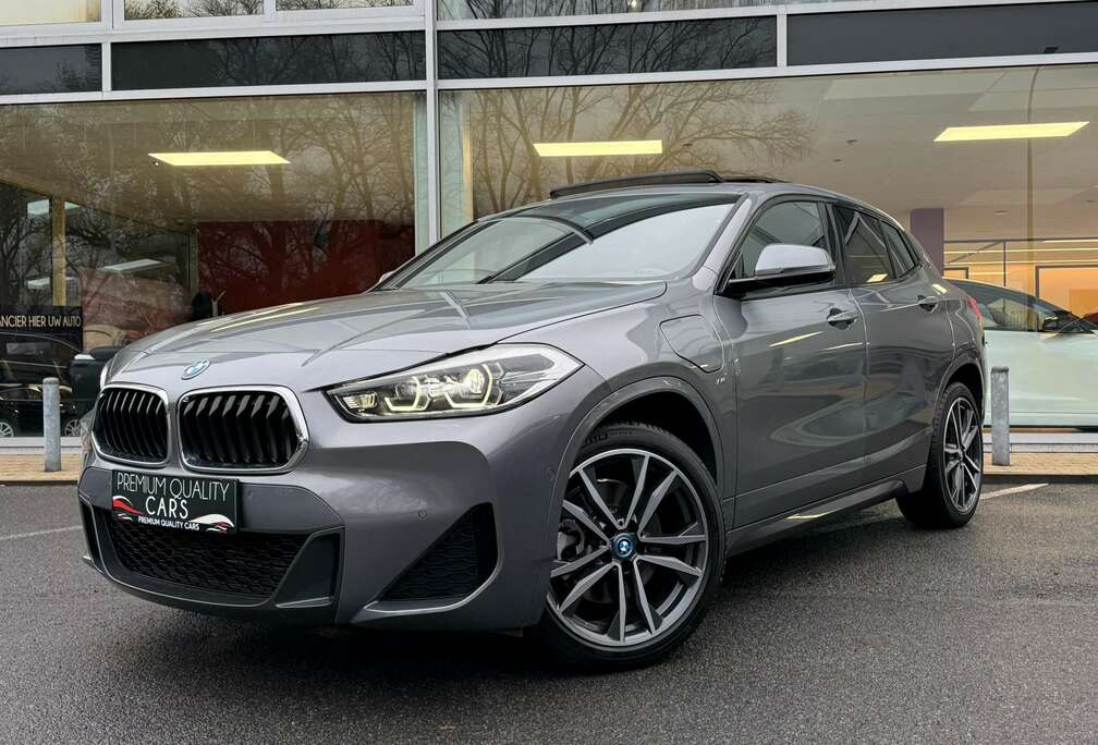 BMW M PACK / PANO / PERFORMANCE MEMORY SEATS / CAMERA/